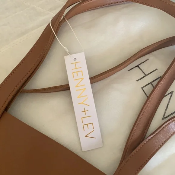 NWT Henny+Lev Brown Vegan Leather 2 in 1 Everyday Tote Bag - Picture 4 of 7